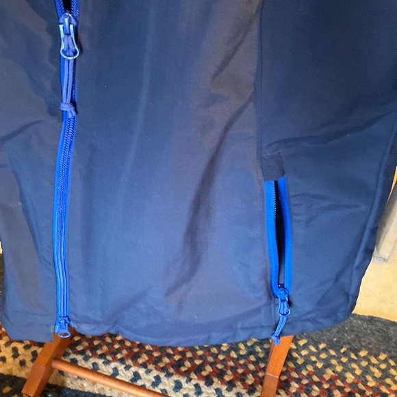 Duluth Trading Mens thinsulate 3M Thin Profile winter Jacket/Layer. Like New MED - Picture 5 of 14